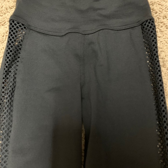 🛍SOLD🛍🆕bombshell sportswear leggings - Picture 6 of 6